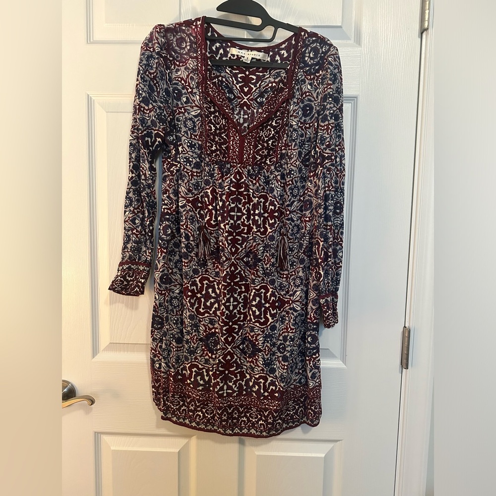 Max Studio Burgundy and Navy Printed Long Sleeve Tunic Dress